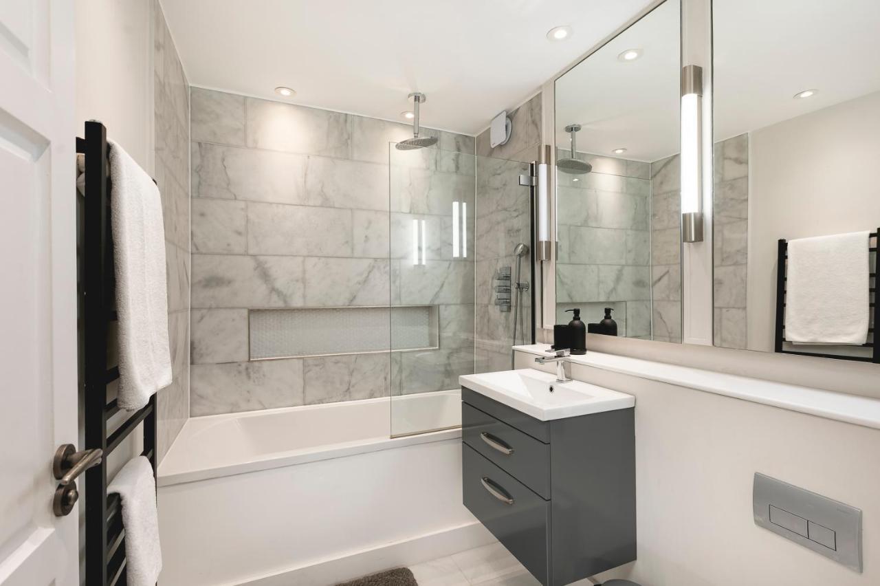 Penthousestays Chelsea - Luxury 2 Bedroom Apartment W/King Bed - Near King'S Road Londra Esterno foto